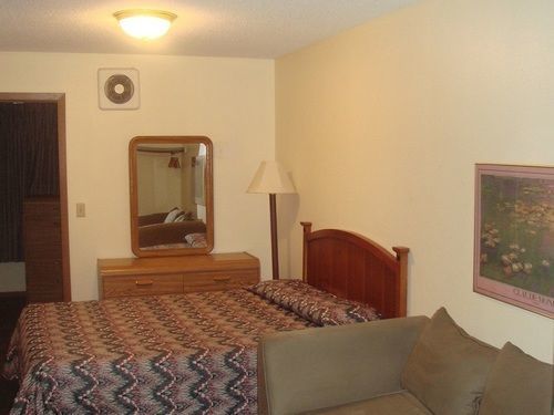 Townhouse Inn & Suites Omaha Extérieur photo