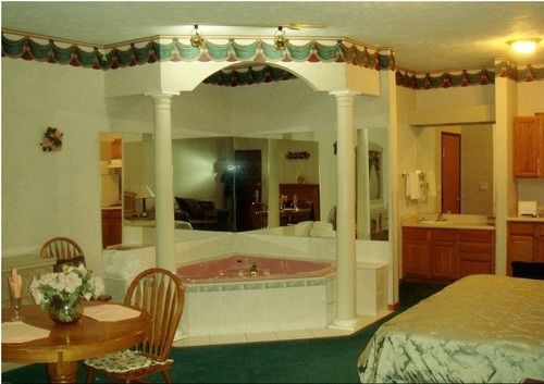 Townhouse Inn & Suites Omaha Extérieur photo